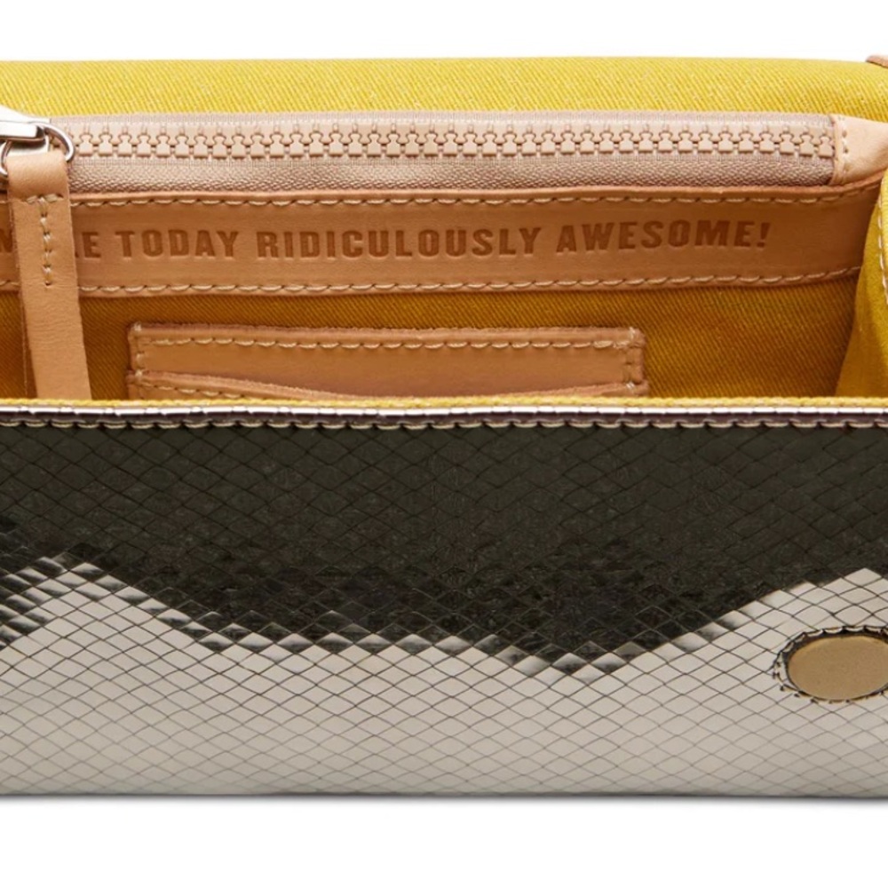NWT-Consuela Kylie”On the Town” Striking Crossbody purse - Picture 6 of 7